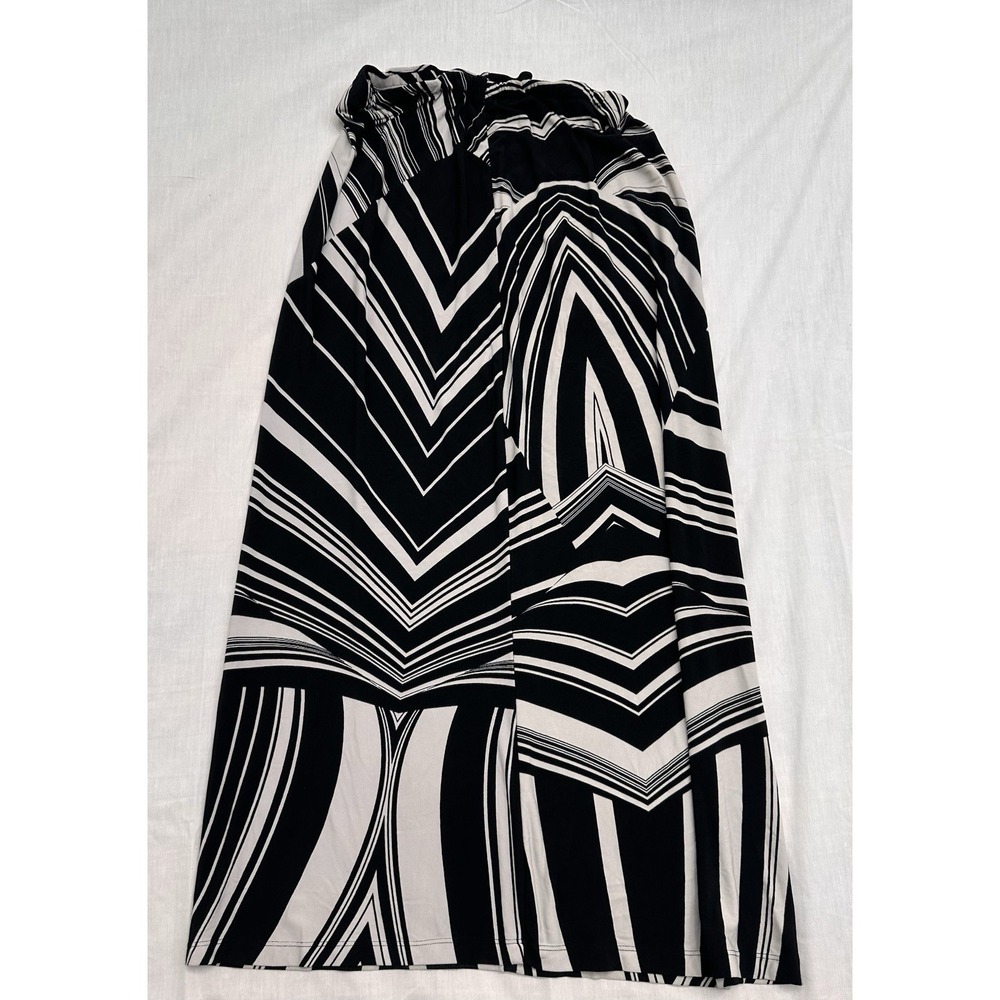 Chico's Skirt Size 1 M Black White Geometric Pattern Long Maxi Pull On Women